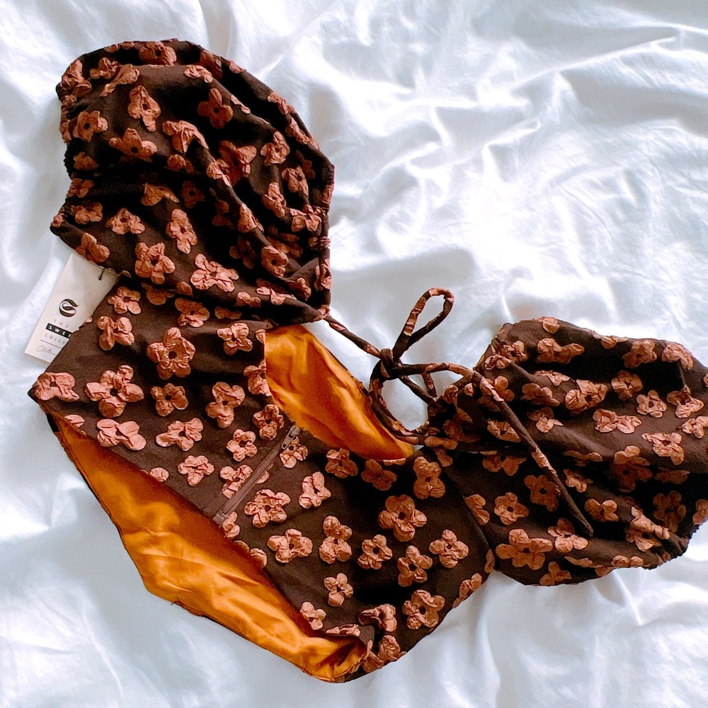 Cropped Puff Sleeve